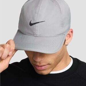 New🌿 Nike Dri-FIT Club
Unstructured Featherlight Cap